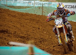 人人体育直播-德甲历届冠军球队名单及其夺冠历程和荣誉回顾详解